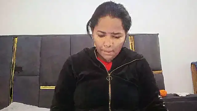 Snapshot of aleixane chatting on 06/13/26, 05:38 aleixane online show from 06/13/26, 05:38