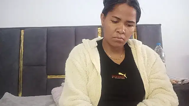 Snapshot of aleixane chatting on 06/23/26, 06:33 aleixane online show from 06/23/26, 06:33