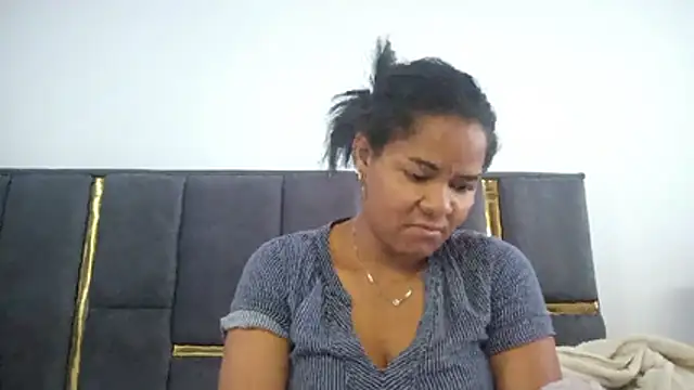 Snapshot of aleixane chatting on 06/25/26, 05:12 aleixane online show from 06/25/26, 05:12