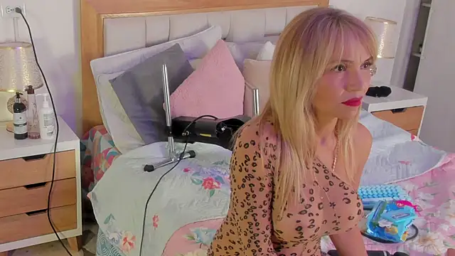 elena mature online show from 09/15/25, 06:41