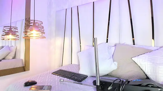 Snapshot of elena_mature chatting on 05/25/26, 08:15 elena mature online show from 05/25/26, 08:15