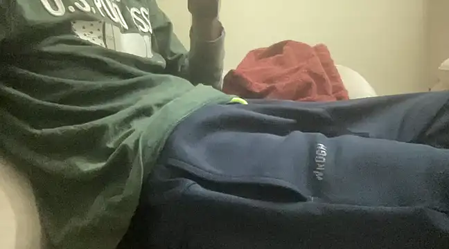 Snapshot of callboy_blr_hyd chatting on 02/26/25, 08:00 callboy blr hyd online show from 02/26/25, 08:00