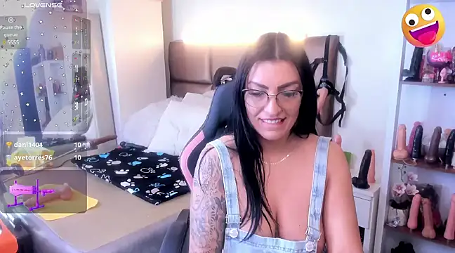 Snapshot of janette_rider chatting on 02/16/25, 06:21 janette rider online show from 02/16/25, 06:21