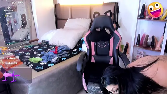 Snapshot of janette_rider chatting on 02/26/25, 03:10 janette rider online show from 02/26/25, 03:10