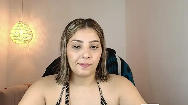 YummyAnna  online show from 06/09/26, 07:14