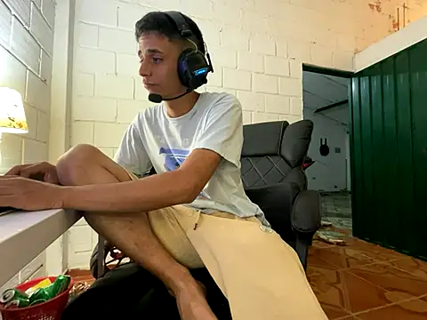 Max TheHorseDick online show from 09/25/25, 02:48