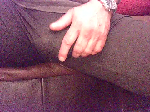 Snapshot of SDtinycok chatting on 02/15/25, 10:10 SDtinycok online show from 02/15/25, 10:10