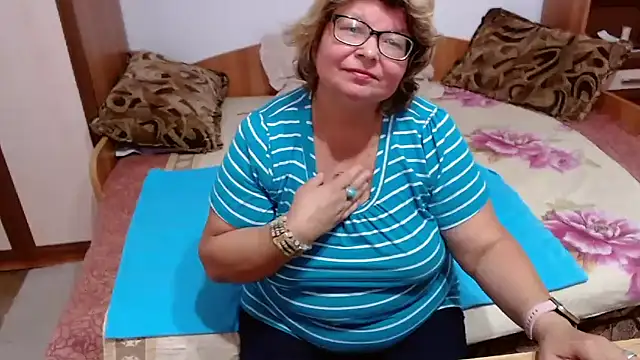 SweetMommaX online show from 09/15/25, 10:15