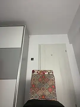 snow flakee online show from 03/06/25, 11:03