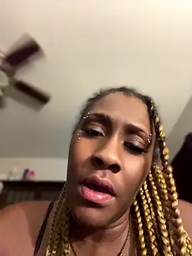 Snapshot of Foreignthababyy chatting on 07/20/26, 12:47 Foreignthababyy online show from 07/20/26, 12:47