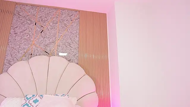 mssburbuja online show from 11/01/25, 03:08