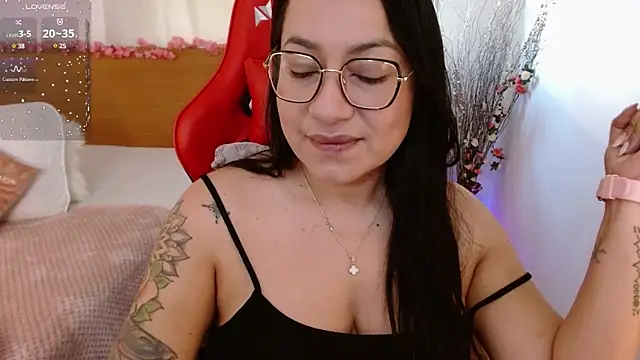 lucy luu  online show from 01/23/25, 02:17