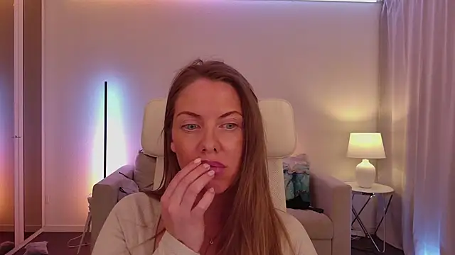 novaforyou1 online show from 04/22/26, 09:38