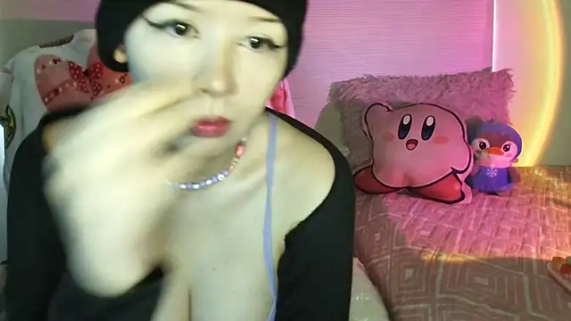 Snapshot of Haru_Queenn chatting on 06/11/26, 12:36 Haru Queenn online show from 06/11/26, 12:36