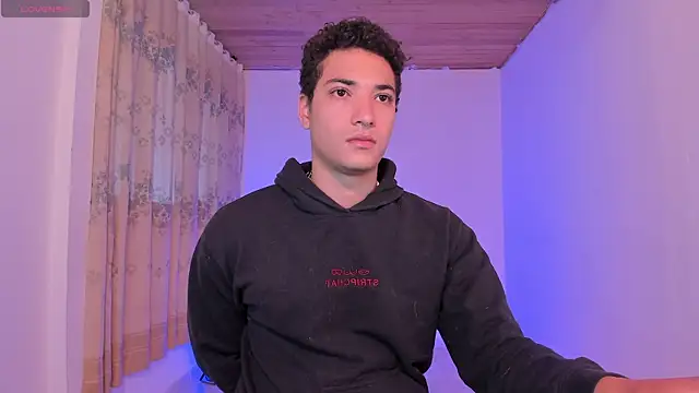 Snapshot of MitchellXD chatting on 02/13/26, 02:02 MitchellXD online show from 02/13/26, 02:02