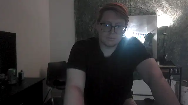 Snapshot of SilasRed chatting on 01/13/25, 02:18 SilasRed online show from 01/13/25, 02:18