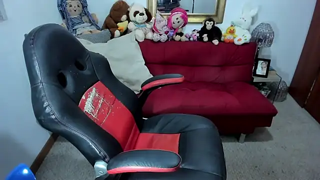 Snapshot of NicolettColin chatting on 01/23/25, 12:46 NicolettColin online show from 01/23/25, 12:46