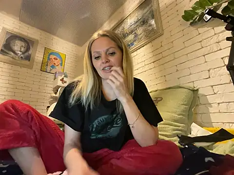 Snapshot of Angel_girllovemy chatting on 02/09/25, 05:22 Angel girllovemy online show from 02/09/25, 05:22