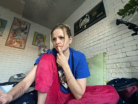 Snapshot of Angel_girllovemy chatting on 02/13/25, 01:59 Angel girllovemy online show from 02/13/25, 01:59