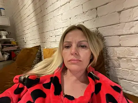 Snapshot of Angel_girllovemy chatting on 03/02/25, 05:14 Angel girllovemy online show from 03/02/25, 05:14