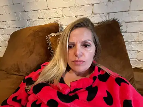 Snapshot of Angel_girllovemy chatting on 03/04/25, 03:15 Angel girllovemy online show from 03/04/25, 03:15