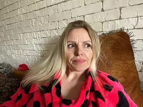 Snapshot of Angel_girllovemy chatting on 03/05/25, 08:32 Angel girllovemy online show from 03/05/25, 08:32