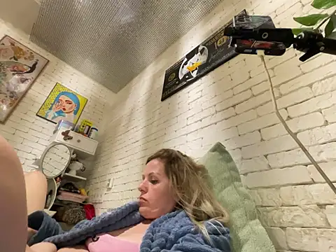 Snapshot of Angel_girllovemy chatting on 03/07/25, 05:28 Angel girllovemy online show from 03/07/25, 05:28