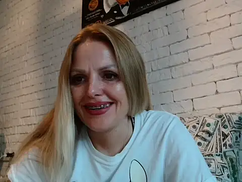 Snapshot of Angel_girllovemy chatting on 10/07/25, 09:28 Angel girllovemy online show from 10/07/25, 09:28