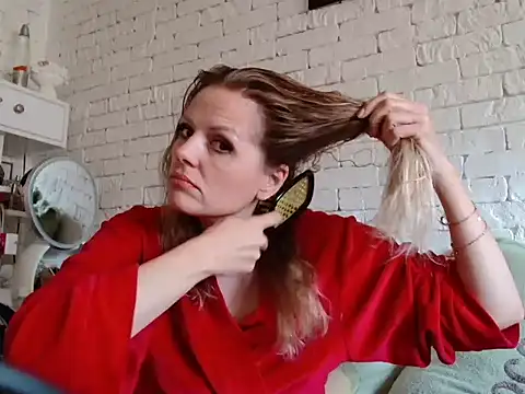 Snapshot of Angel_girllovemy chatting on 10/15/25, 08:03 Angel girllovemy online show from 10/15/25, 08:03