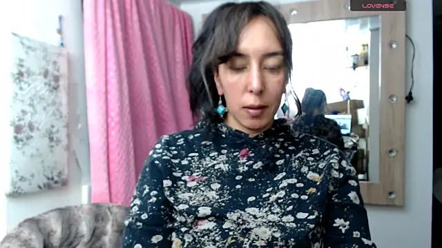 Bekkakinky online show from 10/31/25, 11:28