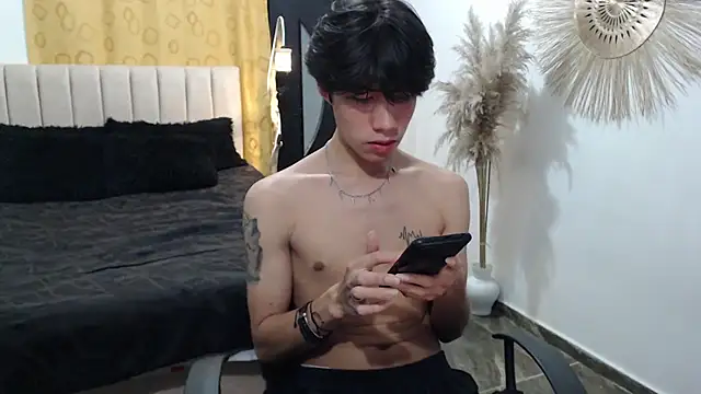 Snapshot of Elio-cam chatting on 09/09/25, 02:22 Elio-cam online show from 09/09/25, 02:22