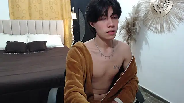 Snapshot of Elio-cam chatting on 11/06/25, 08:26 Elio-cam online show from 11/06/25, 08:26