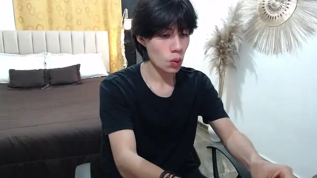 Snapshot of Elio-cam chatting on 11/11/25, 08:25 Elio-cam online show from 11/11/25, 08:25