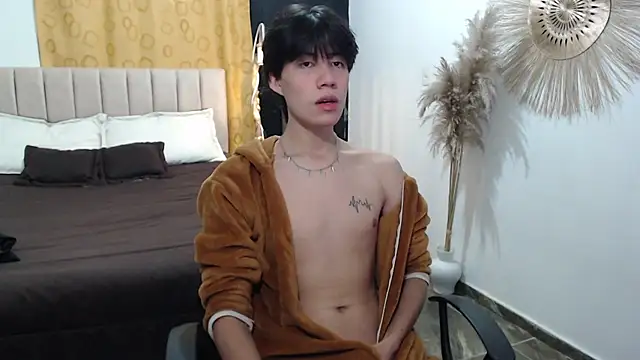 Snapshot of Elio-cam chatting on 11/13/25, 05:39 Elio-cam online show from 11/13/25, 05:39