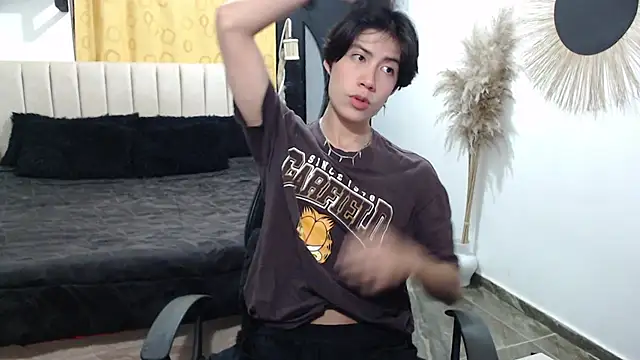 Elio-cam online show from 02/20/26, 01:57