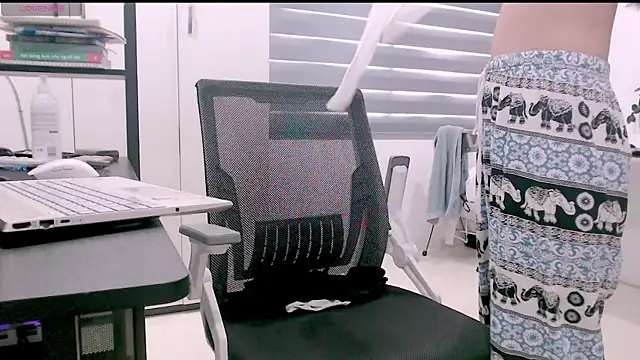 Shyn   online show from 04/19/26, 04:23