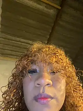 Snapshot of Iam_FerH chatting on 10/19/25, 05:52 Iam FerH online show from 10/19/25, 05:52