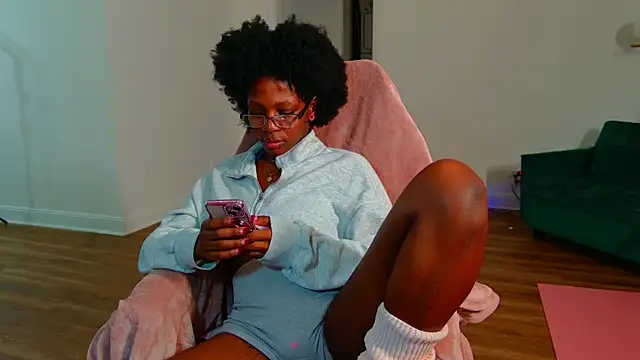 mochamimi online show from 10/25/25, 04:31