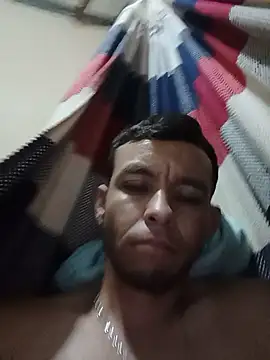 Snapshot of squirt_and_sex chatting on 09/29/25, 11:31 squirt and sex online show from 09/29/25, 11:31