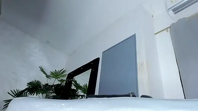 rosalia-04 online show from 03/21/25, 10:17