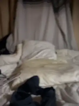 Snapshot of shehandme chatting on 03/01/26, 04:47 shehandme online show from 03/01/26, 04:47