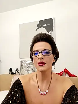 Snapshot of RebeccaNoble chatting on 11/25/25, 06:19 RebeccaNoble online show from 11/25/25, 06:19