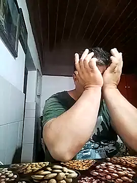 ADRIAN ADI40 online show from 03/21/26, 06:18