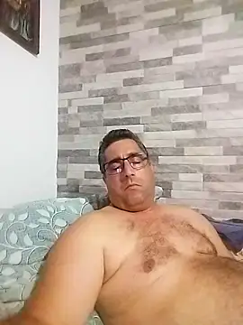 Snapshot of ADRIAN_ADI40 chatting on 05/05/26, 06:38 ADRIAN ADI40 online show from 05/05/26, 06:38
