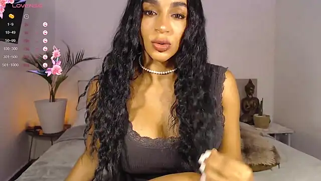 destinne mill  online show from 12/20/25, 11:06