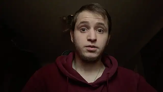 Snapshot of sweaticeboy chatting on 12/14/25, 11:15 sweaticeboy online show from 12/14/25, 11:15