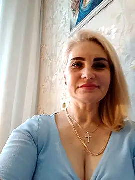 JennyOMay online show from 11/25/25, 04:12