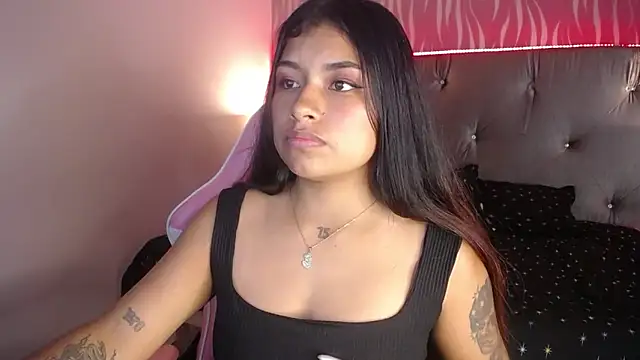 ChantalPetit online show from 03/04/26, 06:14