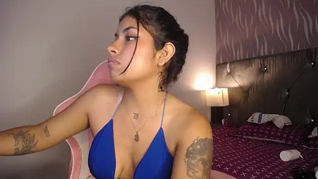 ChantalPetit online show from 03/07/26, 03:09