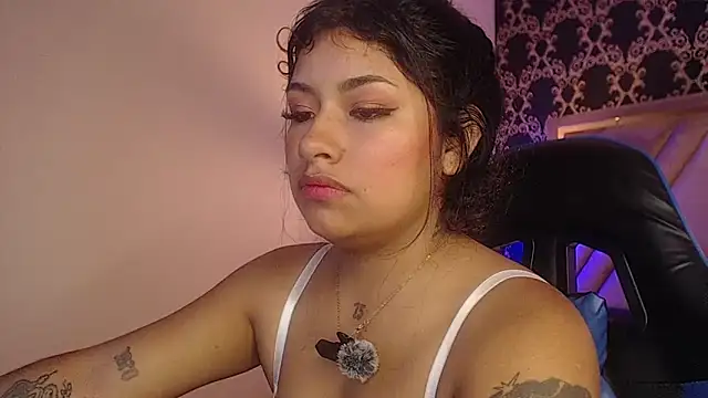 Snapshot of ChantalPetit chatting on 06/12/26, 03:22 ChantalPetit online show from 06/12/26, 03:22